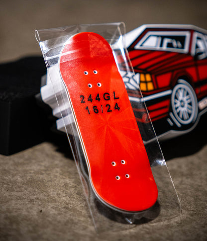 LIMITED EDITION GARAGE SERIES – 1/4 - VOLVO 244 GL
