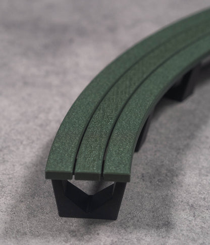 CURVED BENCH