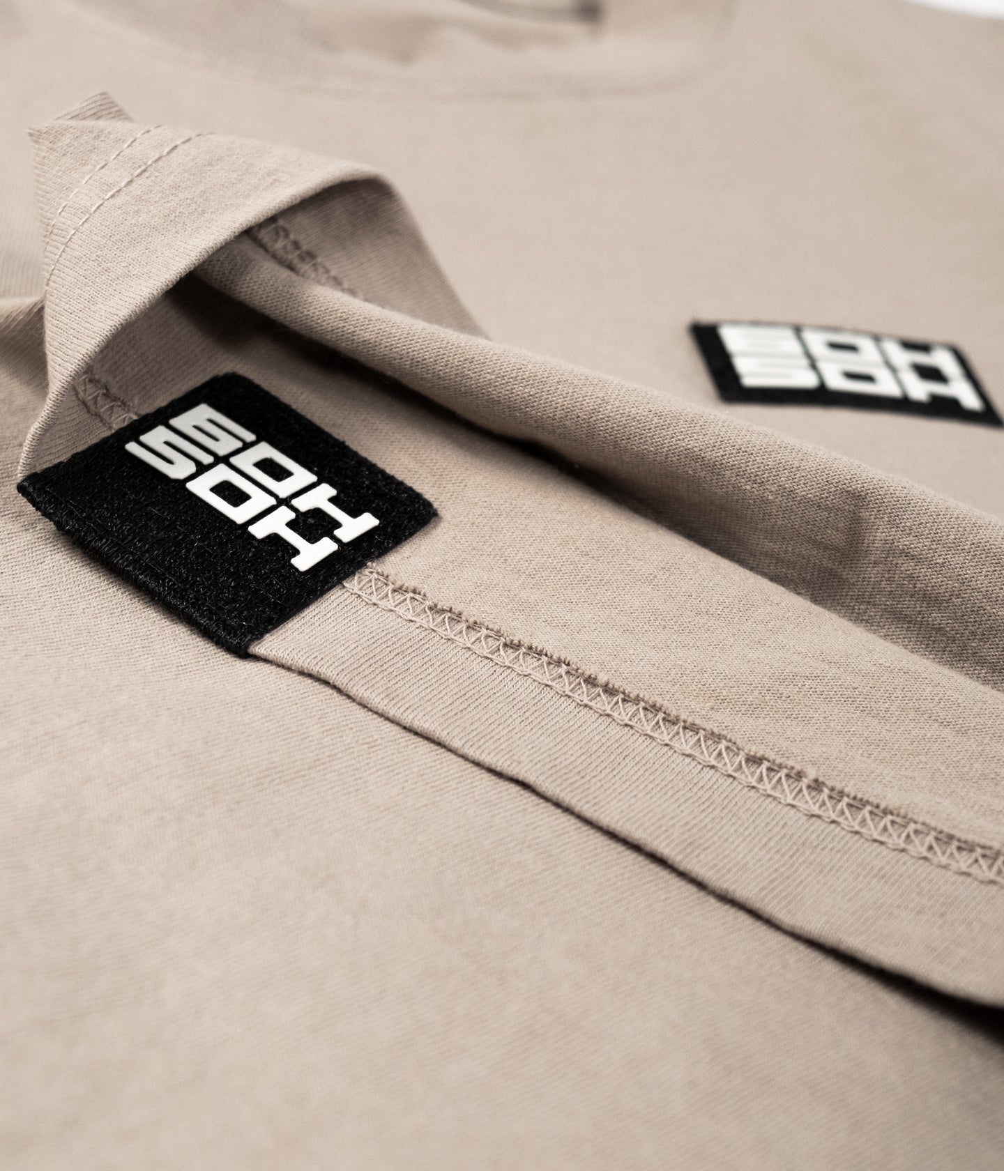 KHAKI GARMENT DYED 6OH5OH TEE
