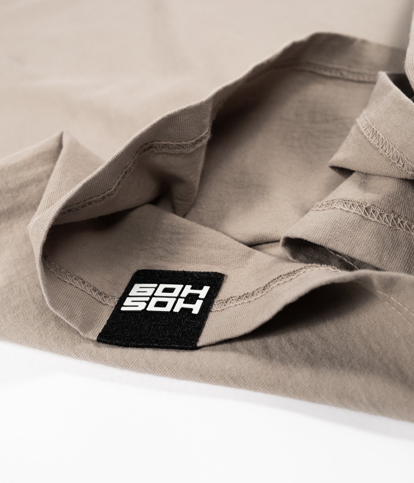 KHAKI GARMENT DYED 6OH5OH TEE